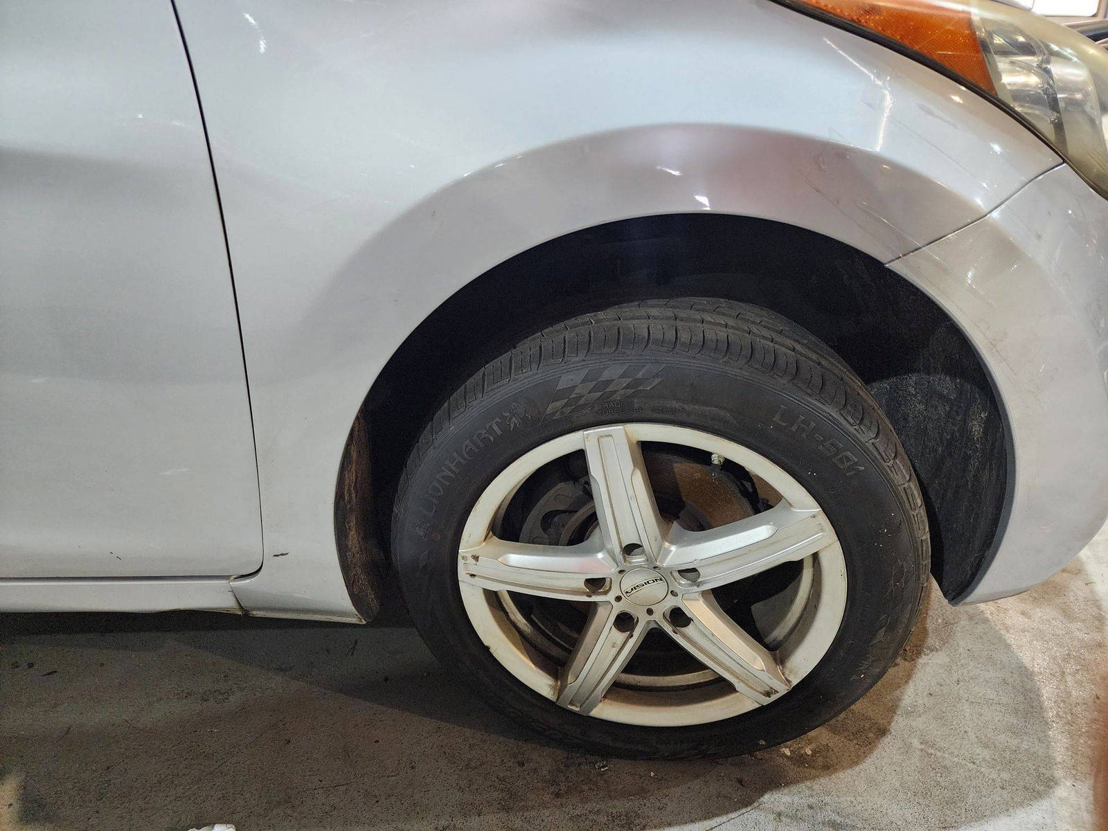 2011 HYUNDAI ELANTRA — 178573 Miles — Lot 059619 — Al Quoz - Marhaba Auctions Used Cars - Image 9