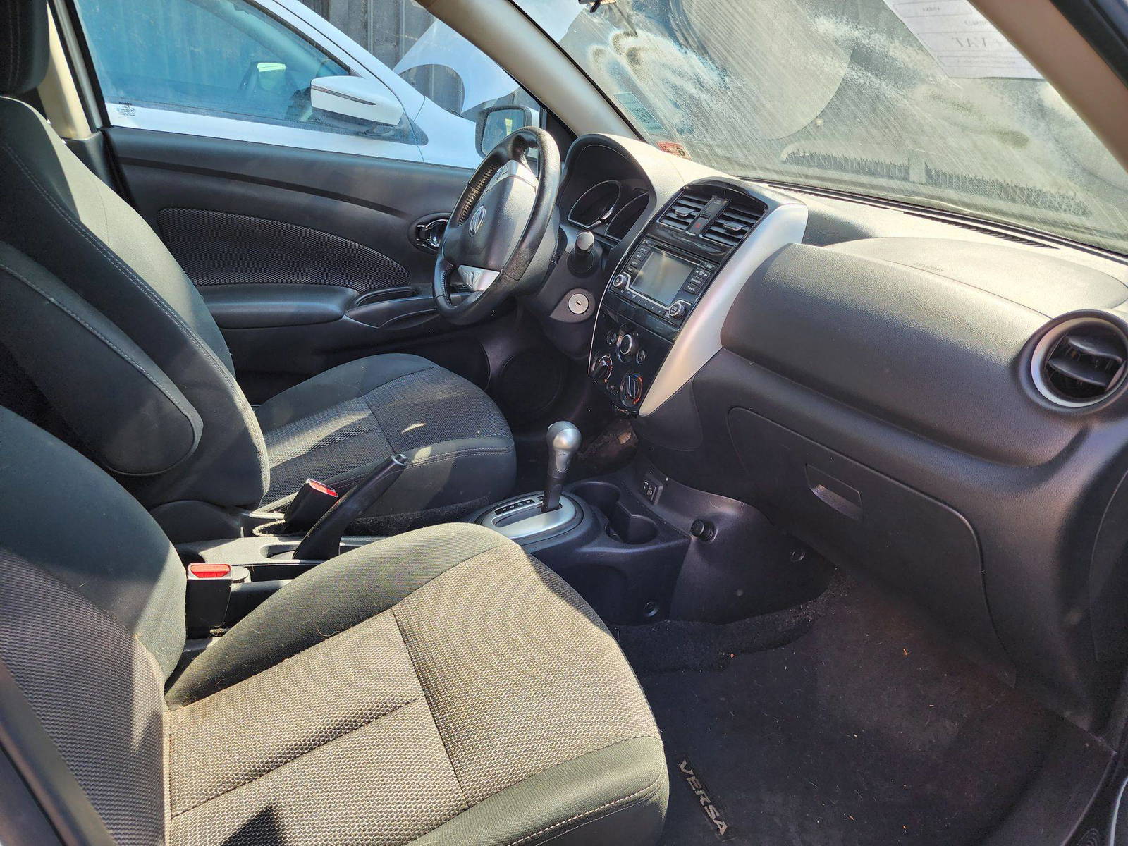 2018 NISSAN VERSA — 156540 Miles — Lot 48527404 — Al Quoz - Marhaba Auctions Used Cars - Image 9