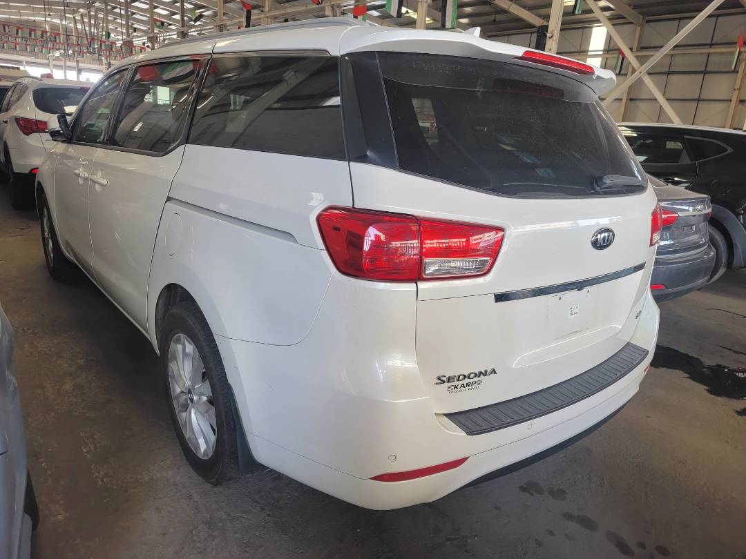2015 KIA SEDONA — 176125 Miles — Lot 47488975 — Main - Marhaba Auctions Used Cars - Image 3