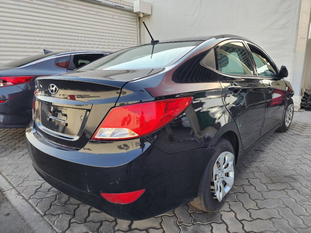 2017 HYUNDAI ACCENT — 140321 Miles — Lot 50245024 — Souq - Marhaba Auctions Used Cars - Image 5