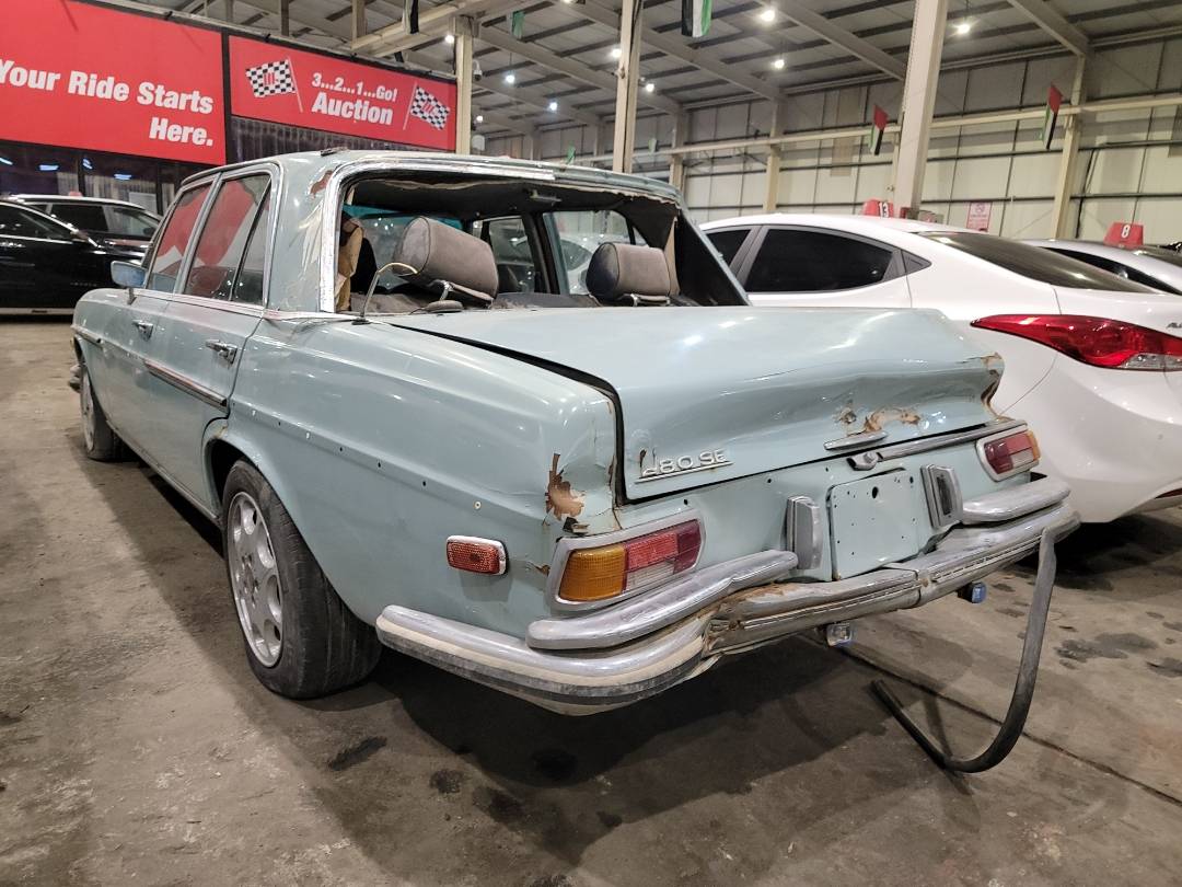 MERCEDES BENZ E 280 1969 - Marhaba Auction Used Cars - Image 3