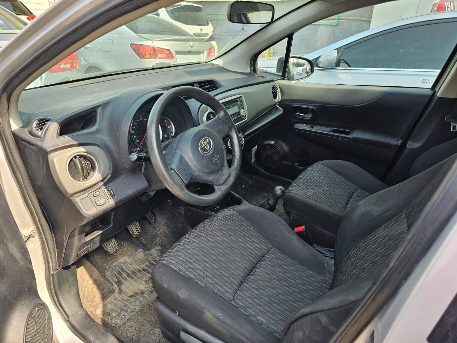 2014 TOYOTA YARIS — 197470 KM — Lot 36EA001383 — Main - Marhaba Auctions Used Cars - Image 6