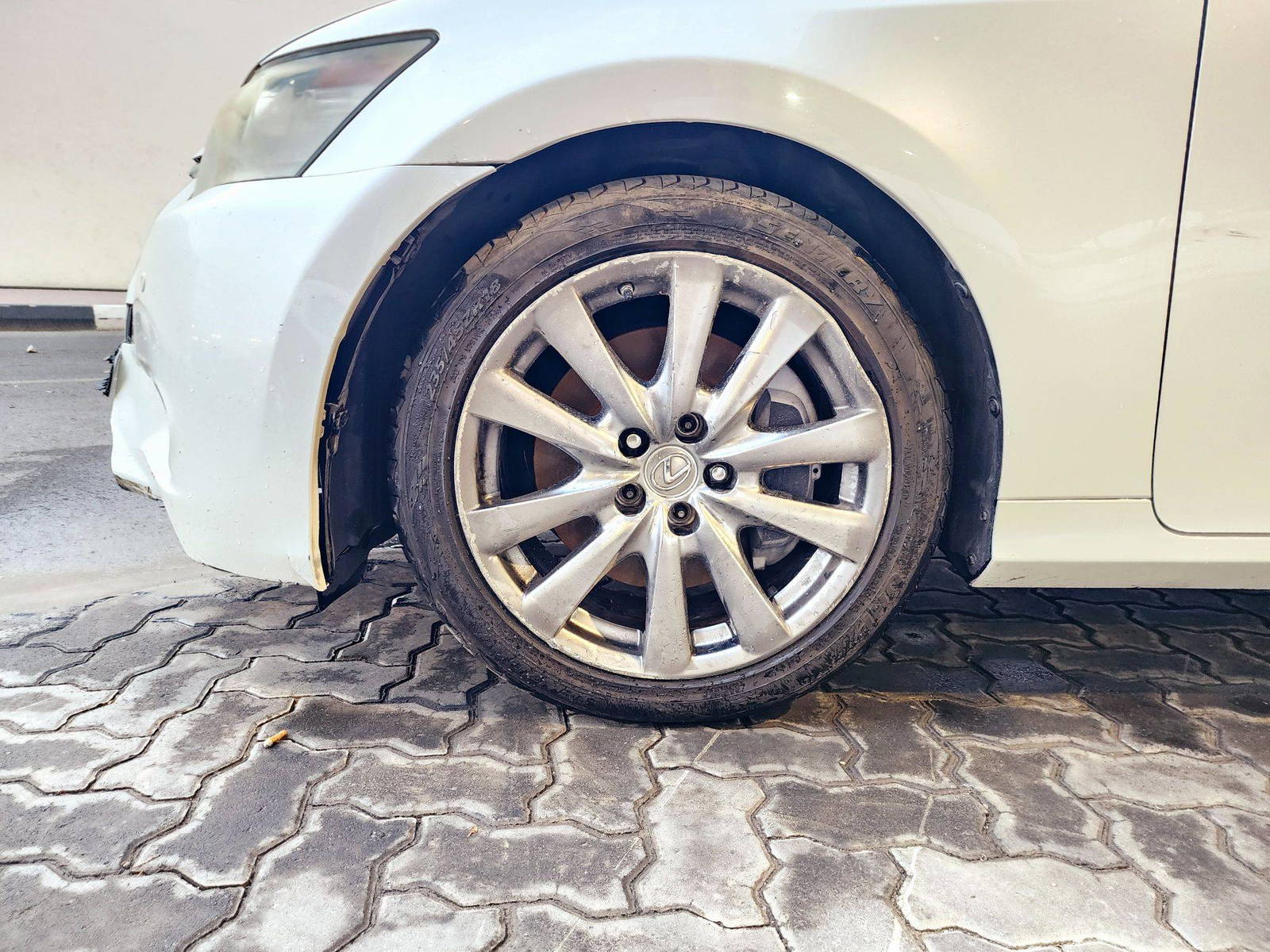 2013 LEXUS GS 350 — 203042 Miles — Lot 5027447 — Souq - Marhaba Auctions Used Cars - Image 11