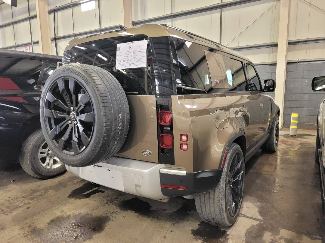 2021 LAND ROVER DEFENDER — 76818 KM — Lot 2051589 — Main - Marhaba Auctions Used Cars - Image 4
