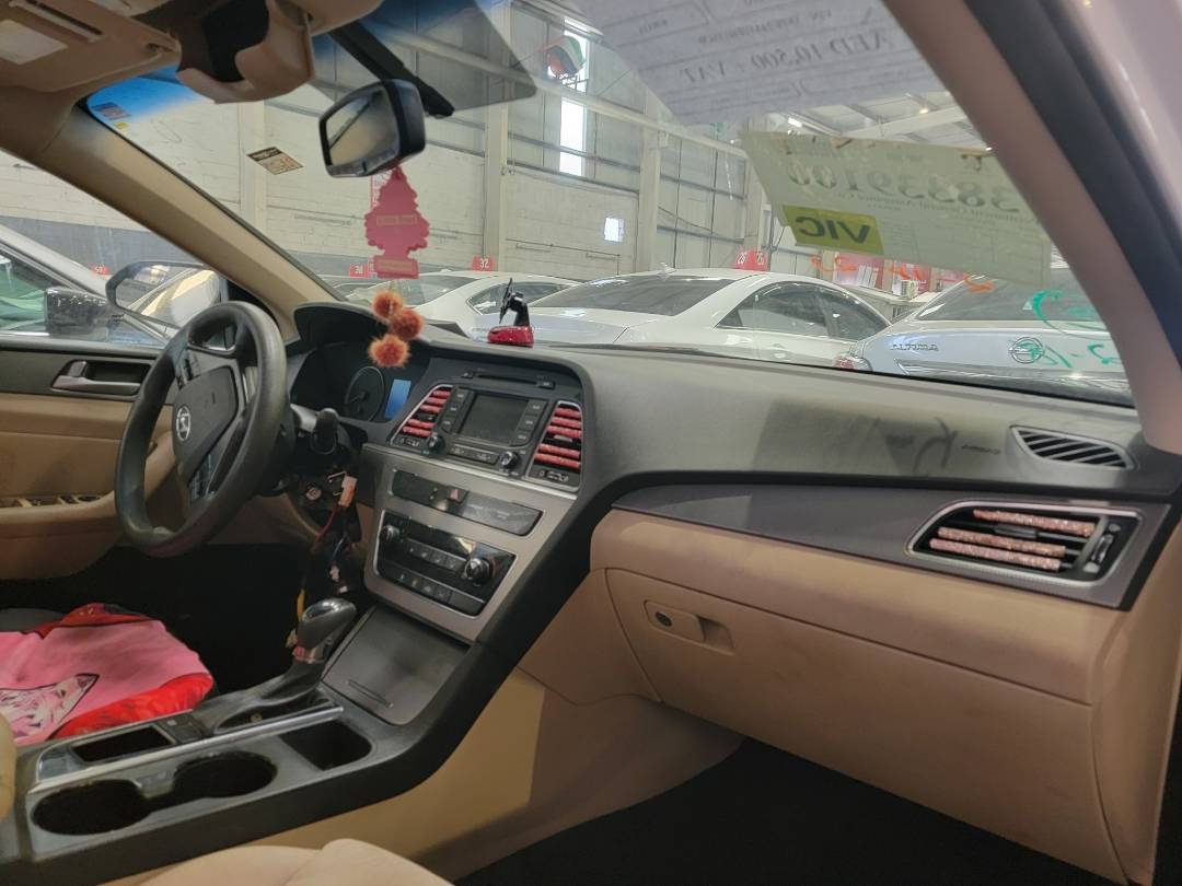 2015 HYUNDAI SONATA — 143719 Miles — Lot 38339100 — Souq - Marhaba Auctions Used Cars - Image 8