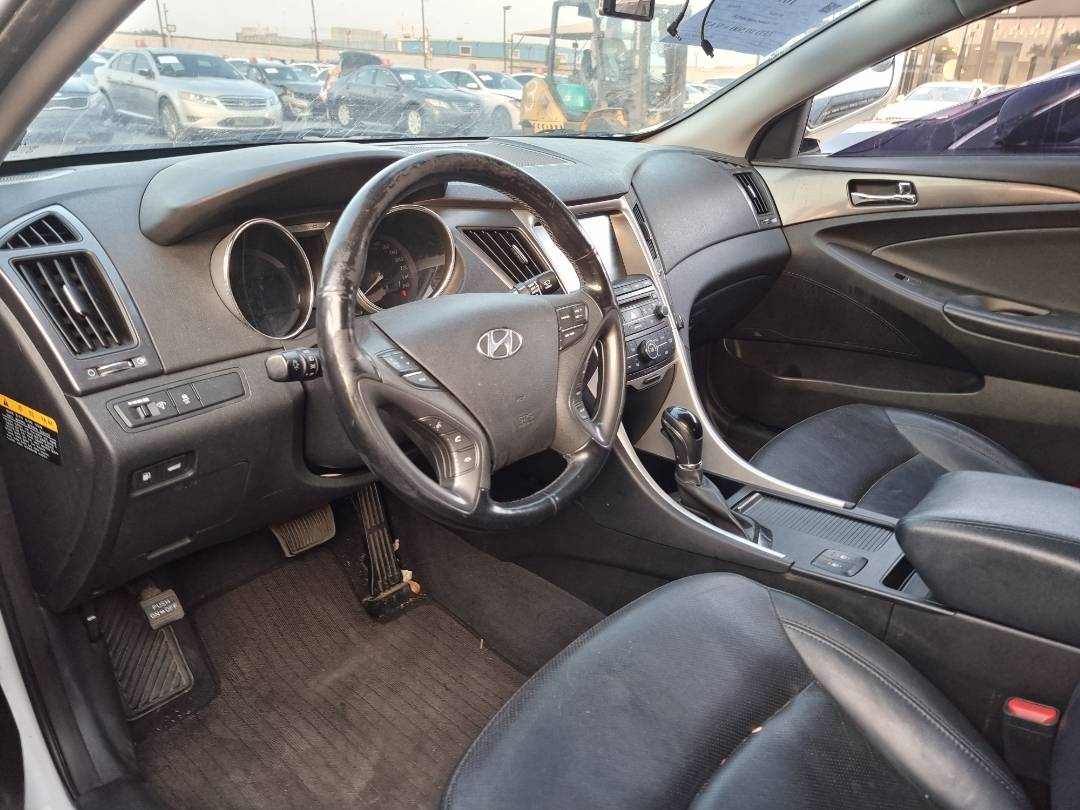 2014 HYUNDAI SONATA — 156507 KM — Lot 2154798 — Ind. 12 - Marhaba Auctions Used Cars - Image 7