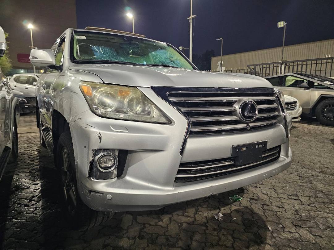 2014 LEXUS LX 570 — 166508 Miles — Lot 4134824 — Main - Marhaba Auctions Used Cars - Image 6