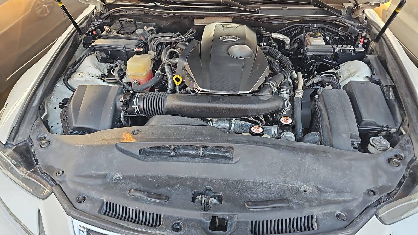 2019 LEXUS IS 300 — 192013 KM — Lot 27K5099323 — Main - Marhaba Auctions Used Cars - Image 12