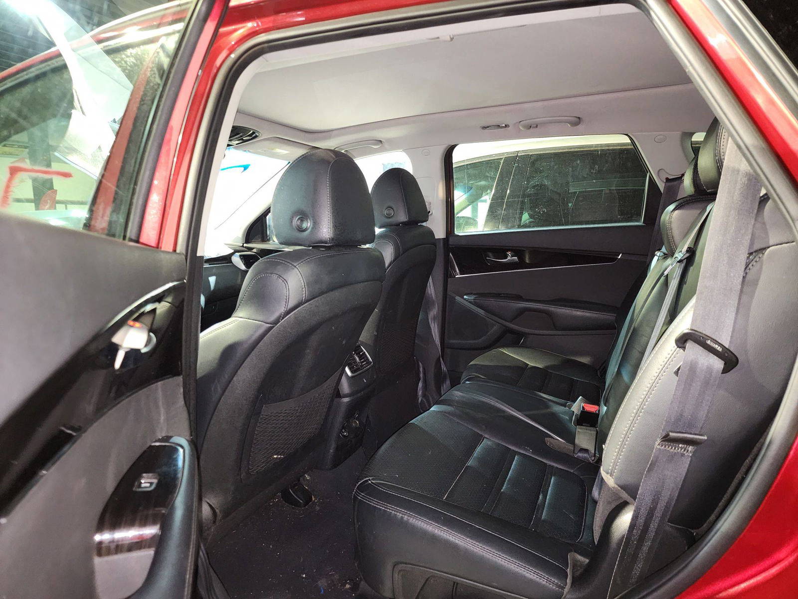 2020 KIA SORENTO — 94461 Miles — Lot 81177564 — Al Quoz - Marhaba Auctions Used Cars - Image 3