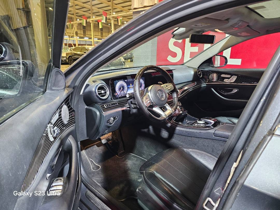 2018 MERCEDES BENZ E-300 — 140400 KM — Lot JA373579 — Main - Marhaba Auctions Used Cars - Image 9