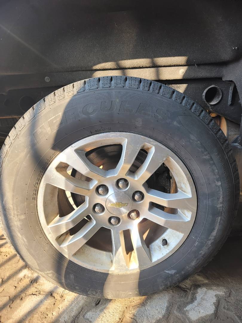 2015 CHEVROLET SILVERADO — 208967 Miles — Lot FZ145745 — Main - Marhaba Auctions Used Cars - Image 4