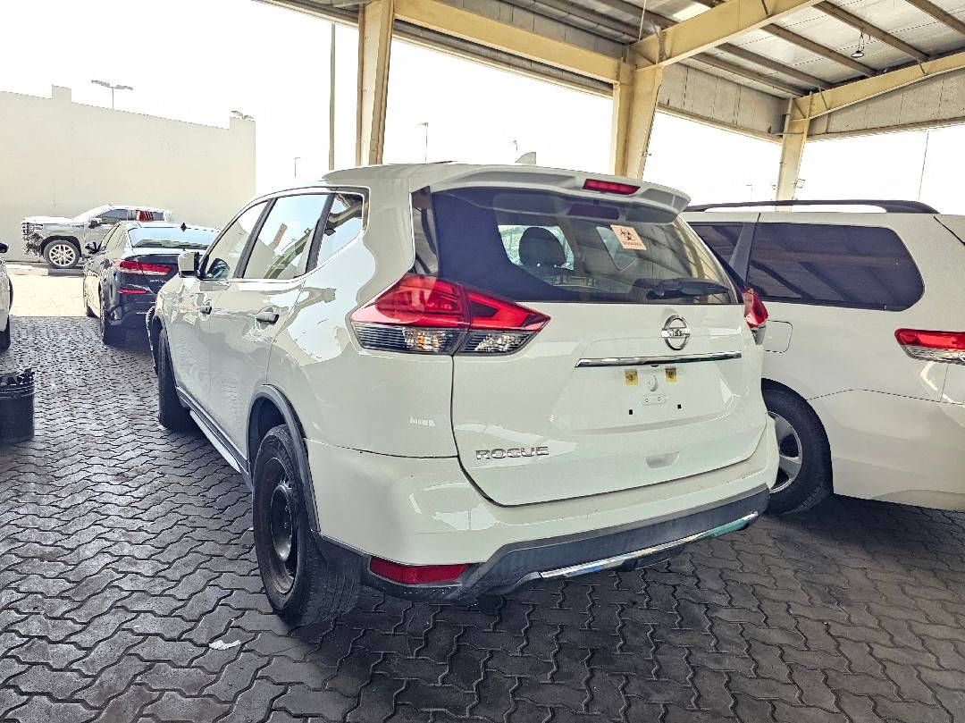 NISSAN ROGUE
