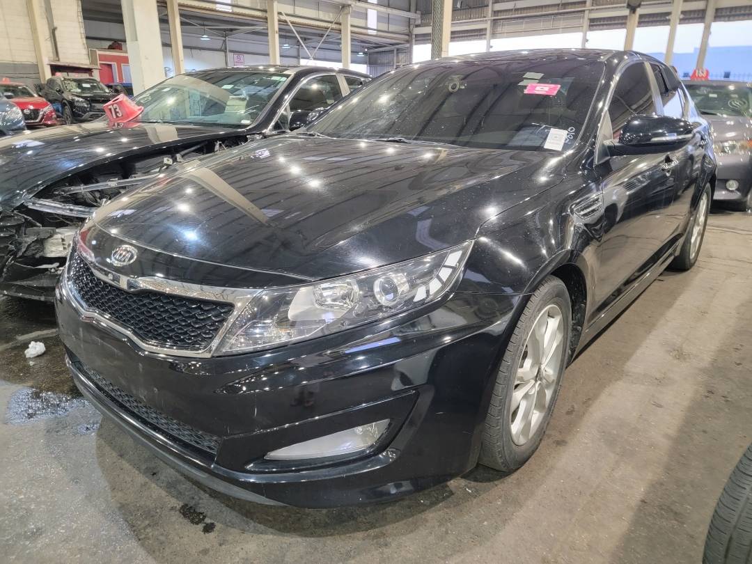 2011 KIA K5 — 133874 KM — Lot 036093 — Main - Marhaba Auctions Used Cars - Image 4