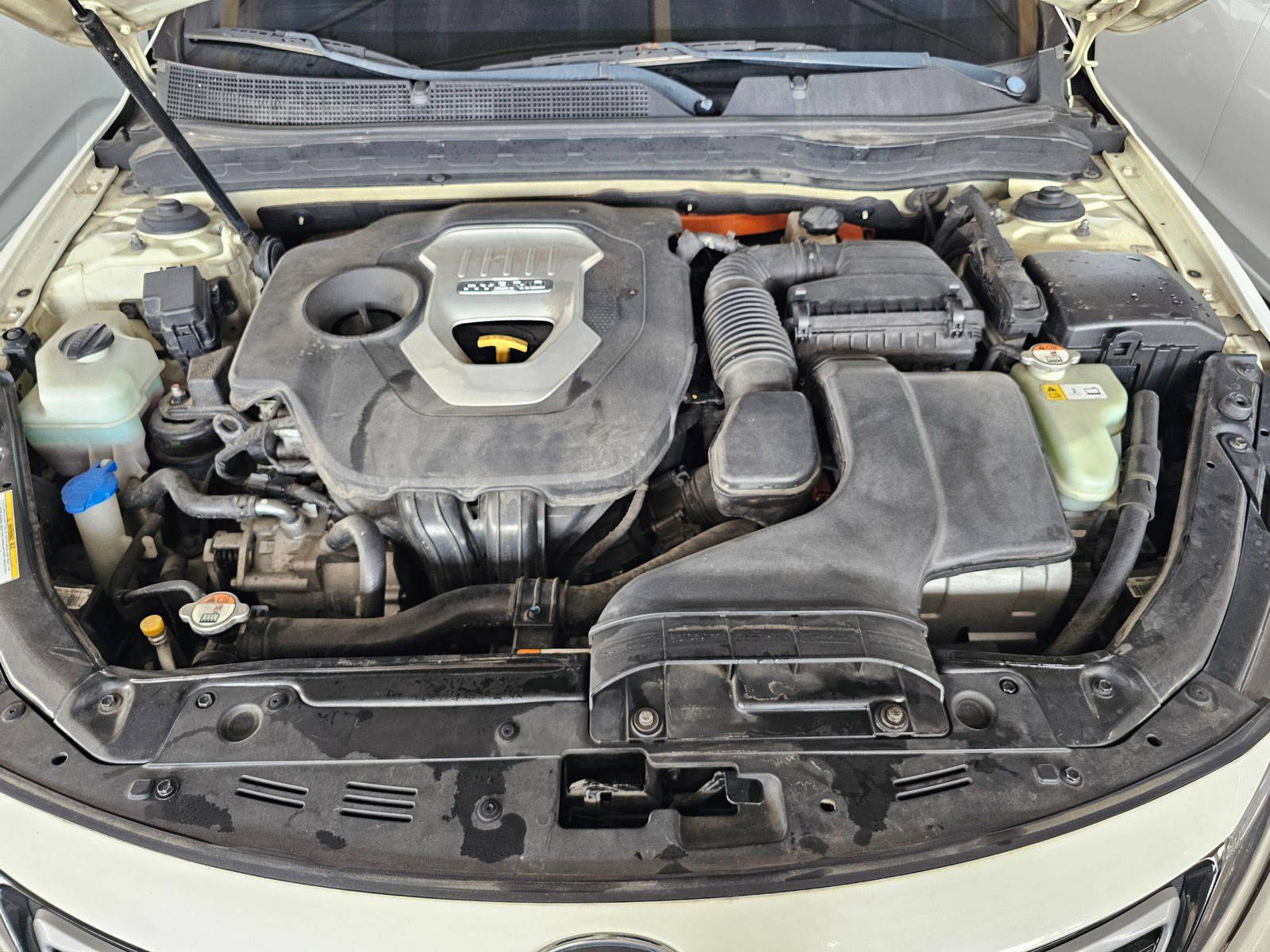 2012 KIA K5 — 300011 KM — Lot 005706 — Souq - Marhaba Auctions Used Cars - Image 12