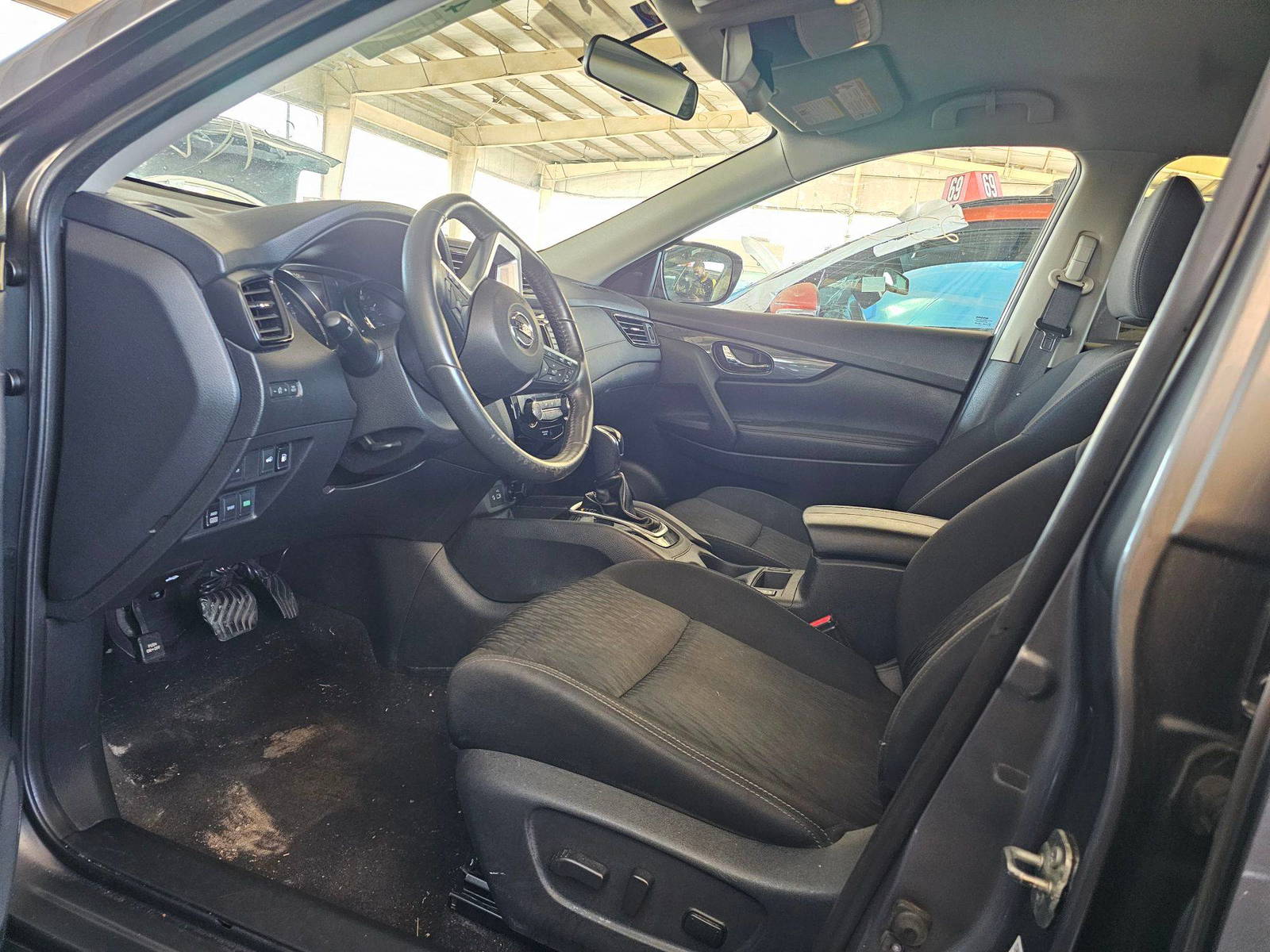 NISSAN ROGUE 2018 - Marhaba Auction Used Cars - Image 8