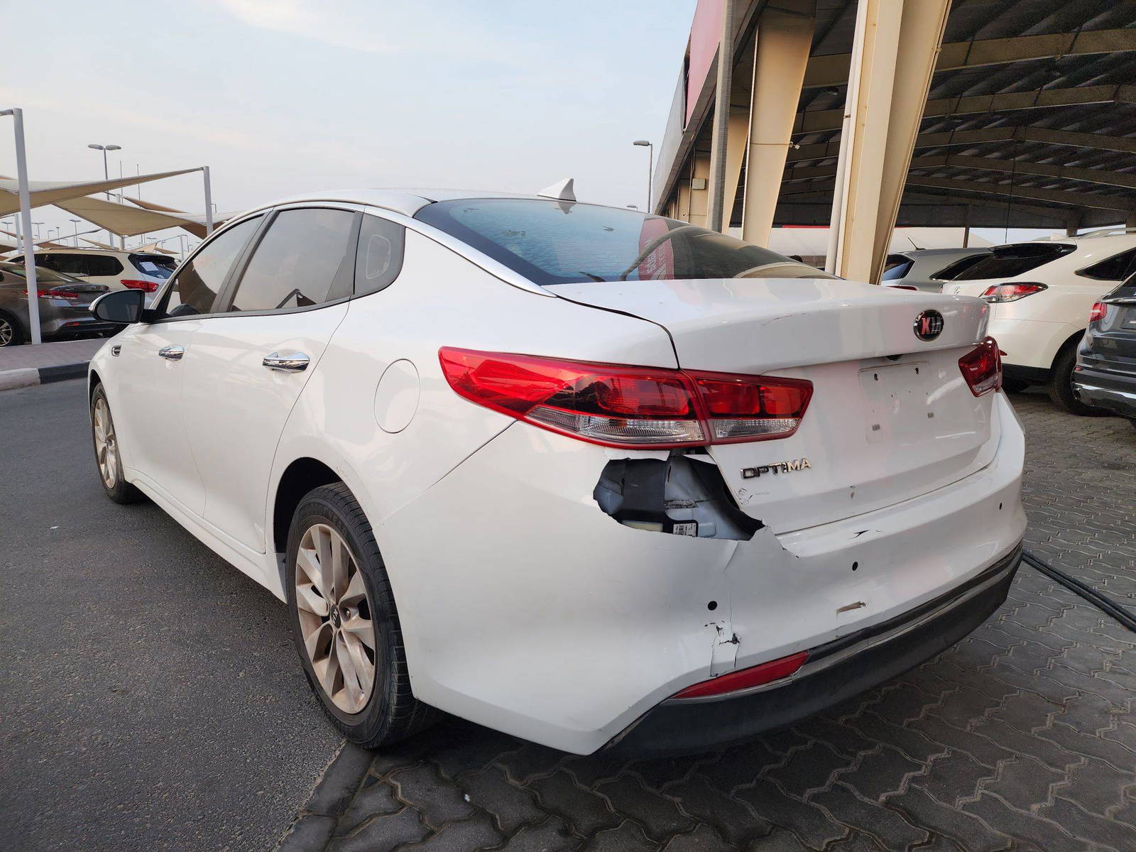 2018 KIA OPTIMA — 125867 Miles — Lot 50497134 — Souq - Marhaba Auctions Used Cars - Image 3