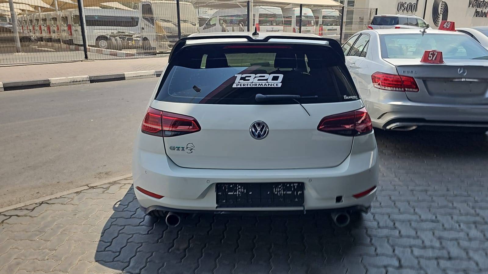 VOLKSWAGEN GOLF GT 2018 view 2