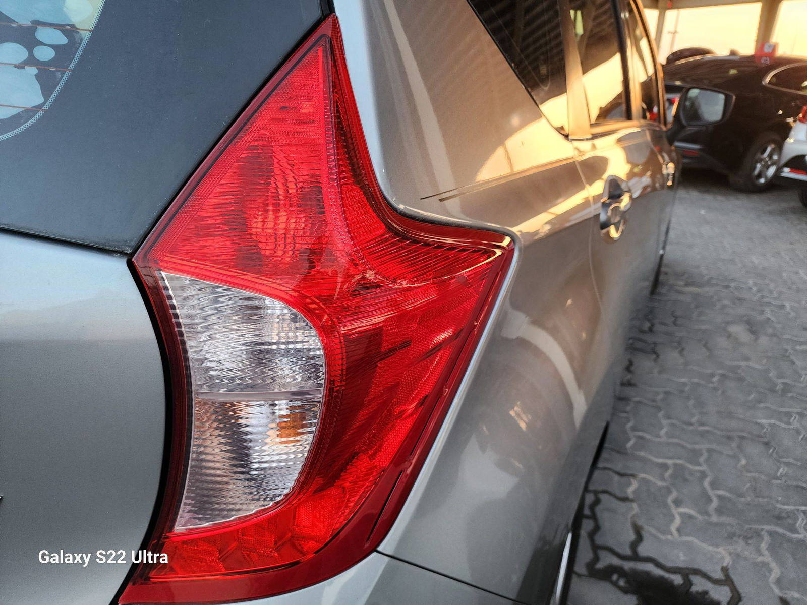 2015 NISSAN VERSA NOTE — 150099 Miles — Lot L413181 - Marhaba Auctions Used Cars - Image 5