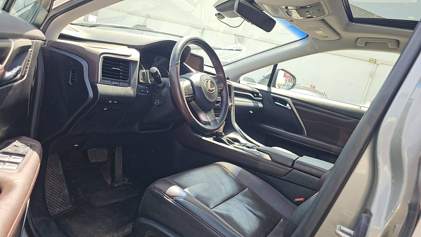 2017 LEXUS RX 350 — 173906 Miles — Lot HC114341 — Souq - Marhaba Auctions Used Cars - Image 6