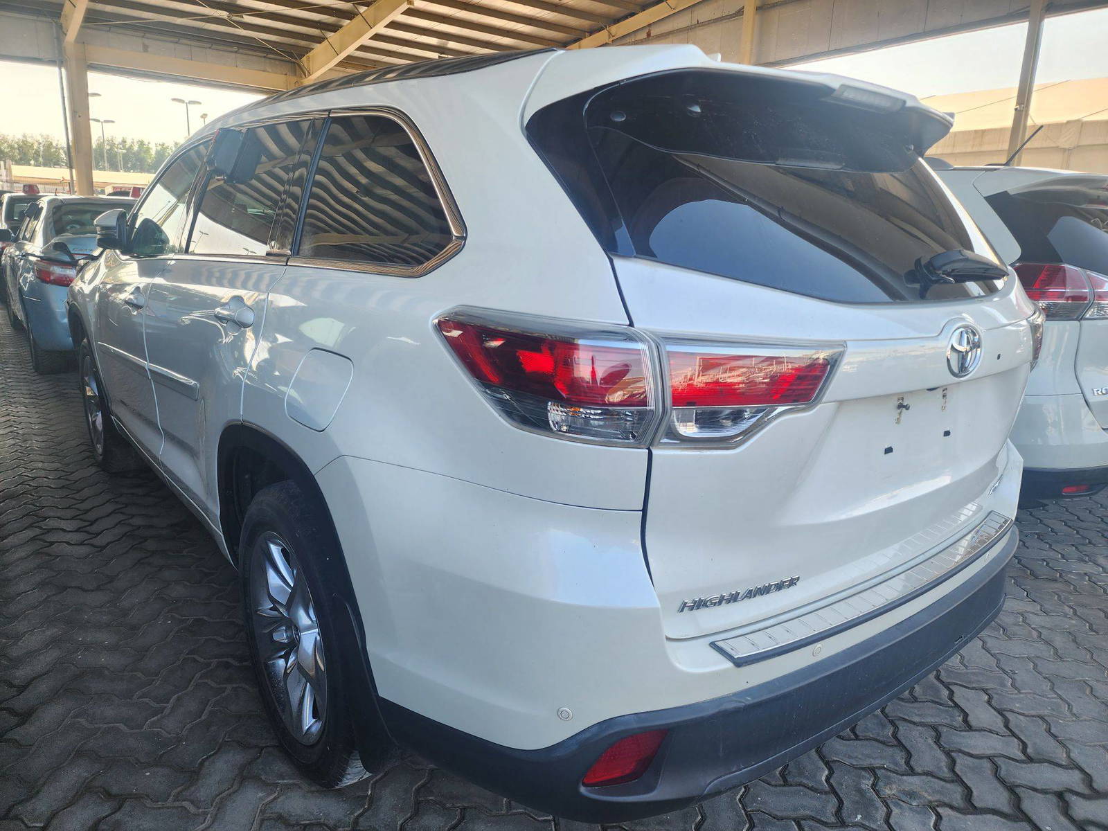 2016 TOYOTA HIGHLANDER — 124241 Miles — Lot 63099163 - Marhaba Auctions Used Cars - Image 12
