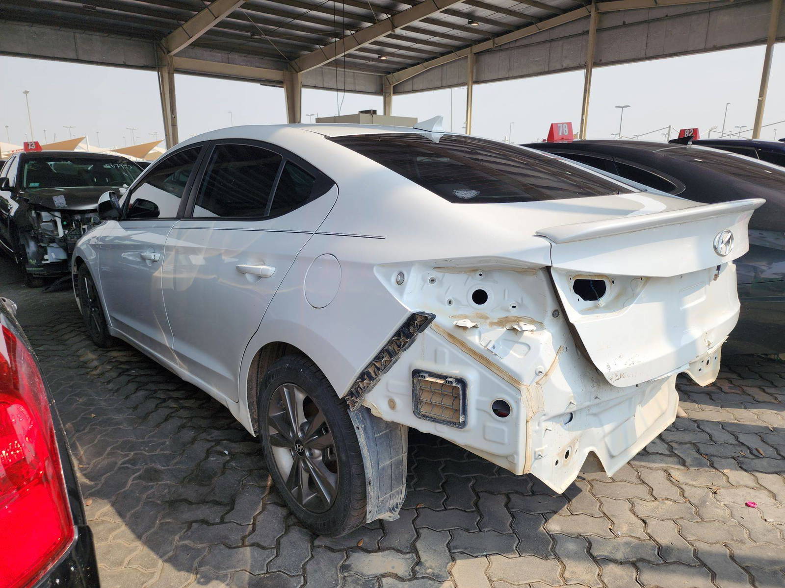 2018 HYUNDAI ELANTRA — 160994 Miles — Lot JH215366 — Souq - Marhaba Auctions Used Cars - Image 4