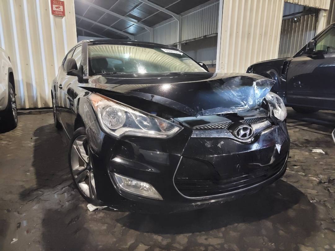 2016 HYUNDAI VELOSTER — 69846 Miles — Lot GU255914 — Souq - Marhaba Auctions Used Cars - Image 4
