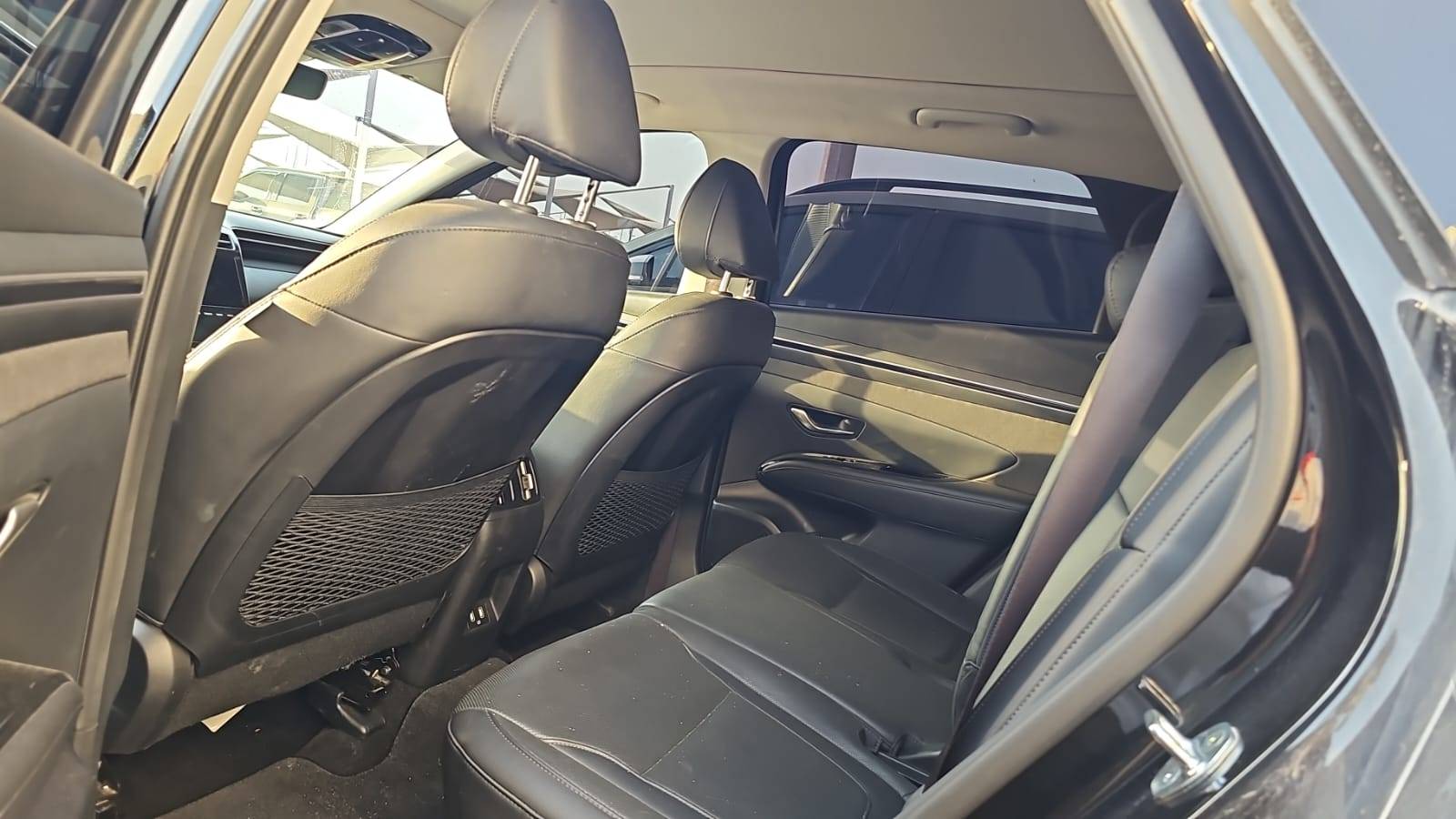 2023 HYUNDAI TUCSON — 61769 KM — Lot E0PH228737 — Souq - Marhaba Auctions Used Cars - Image 9