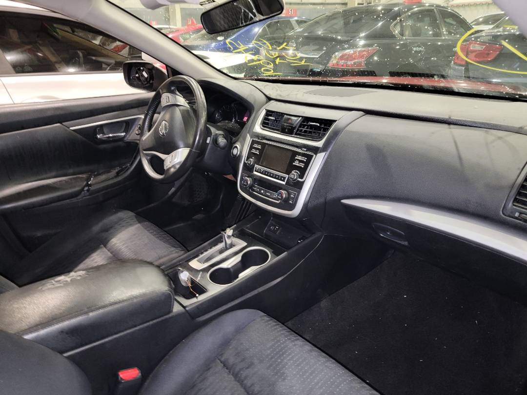 2017 NISSAN ALTIMA — 156858 Miles — Lot HC109345 - Marhaba Auctions Used Cars - Image 5
