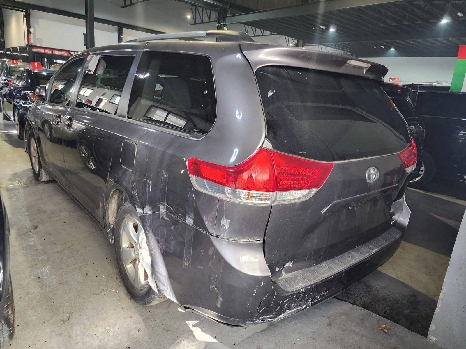 2013 TOYOTA SIENNA — 184107 Miles — Lot 371416 — Main - Marhaba Auctions Used Cars - Image 5