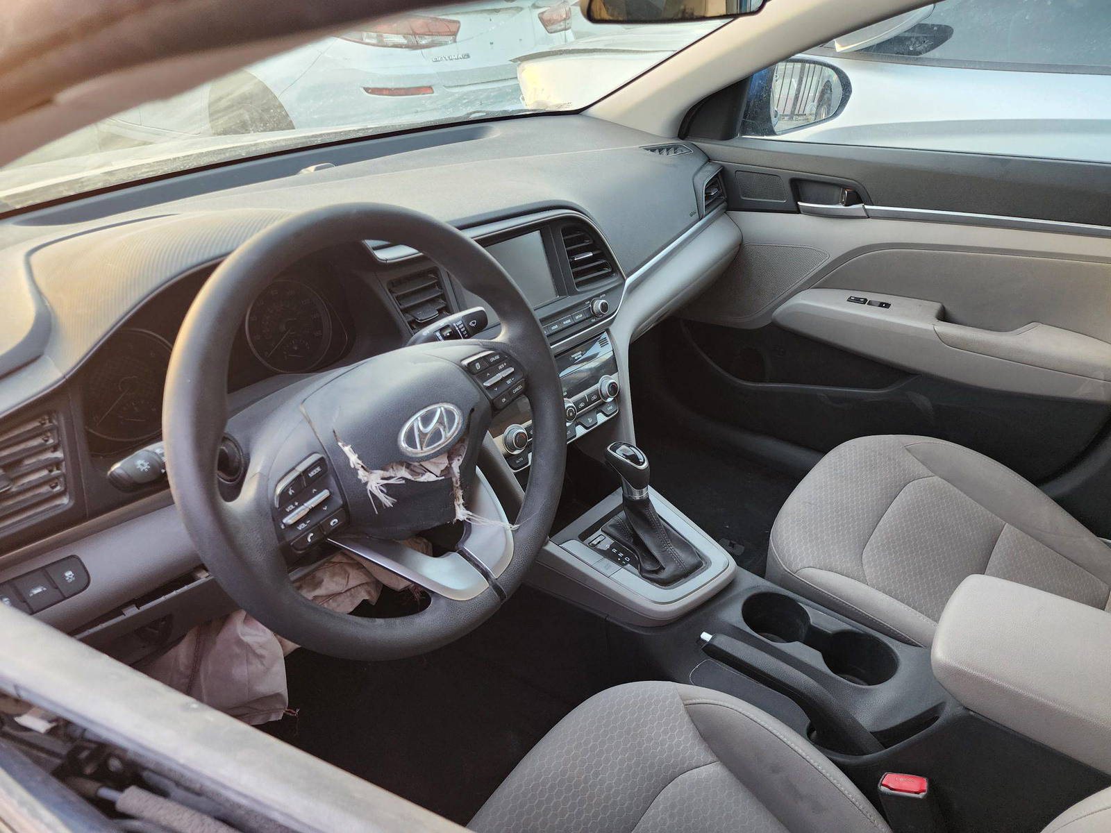 HYUNDAI ELANTRA 2020 - Marhaba Auction Used Cars - Image 5