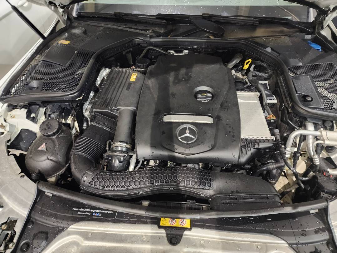 2016 MERCEDES BENZ C300 — 58664 Miles — Lot U138917 - Marhaba Auctions Used Cars - Image 4