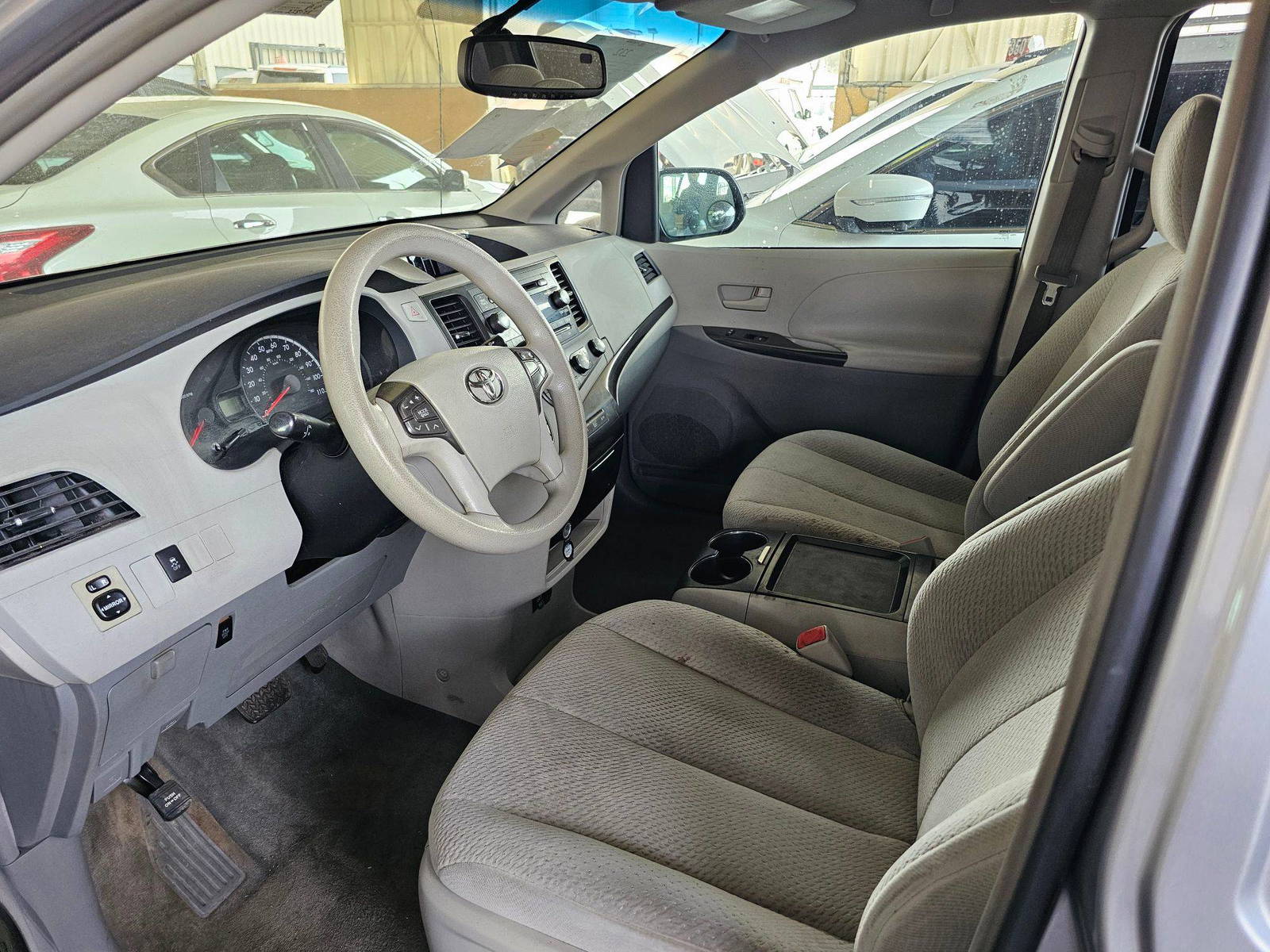 2011 TOYOTA SIENNA — 228078 Miles — Lot 43848021 - Marhaba Auctions Used Cars - Image 7