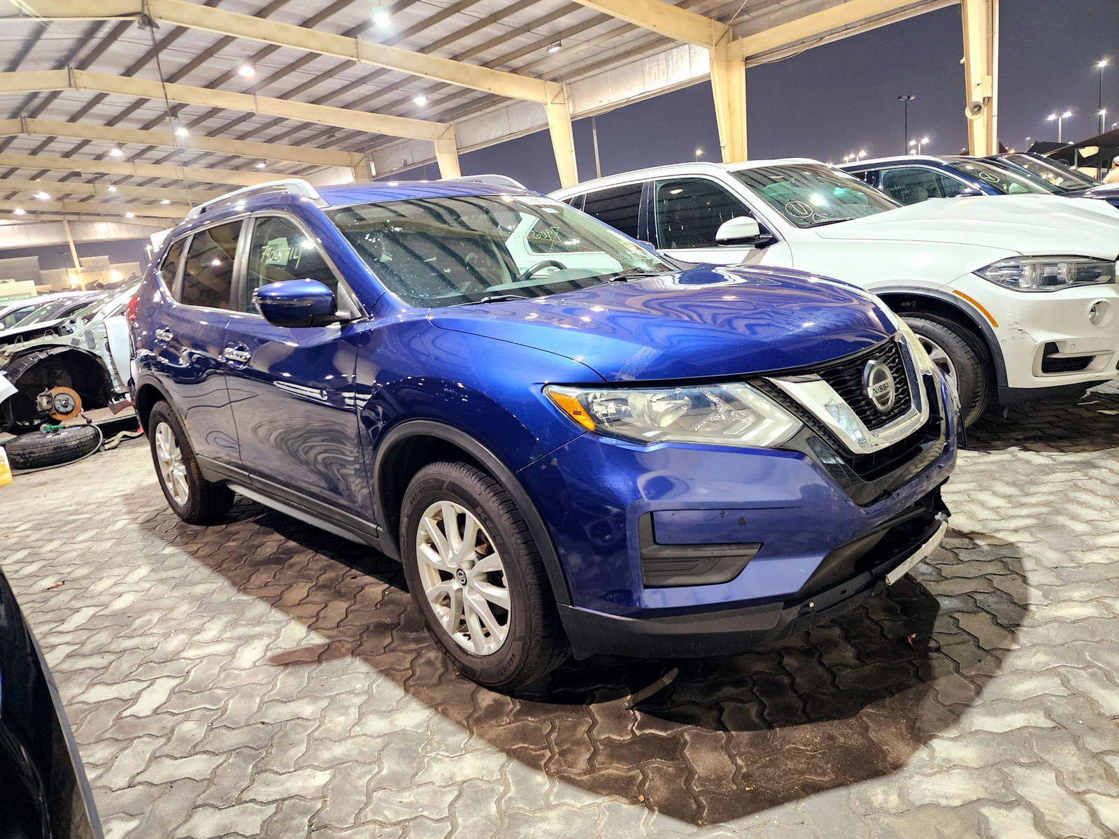 2018 NISSAN ROGUE — 137440 Miles — Lot MV0JC799318 — Souq - Marhaba Auctions Used Cars - Image 4