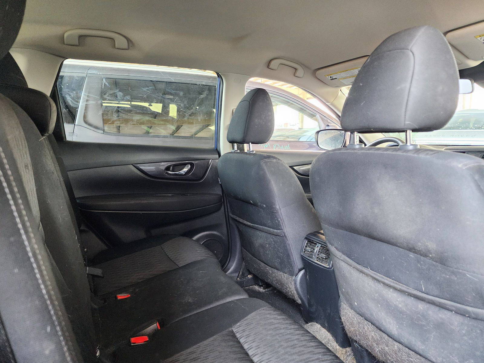 2019 NISSAN ROGUE — 112443 Miles — Lot 45962574 — Souq - Marhaba Auctions Used Cars - Image 4
