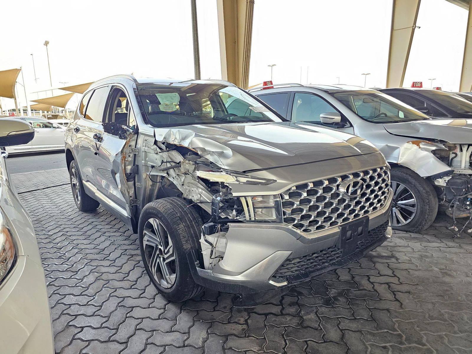 2021 HYUNDAI SANTA FE — 108680 Miles — Lot DAJ9MH313619 — Souq - Marhaba Auctions Used Cars - Image 4