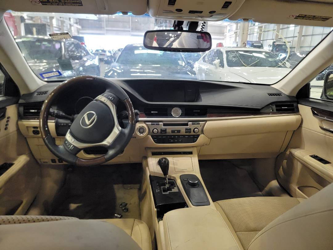 2015 LEXUS ES 350 — 116571 Miles — Lot 57412064 — Main - Marhaba Auctions Used Cars - Image 7