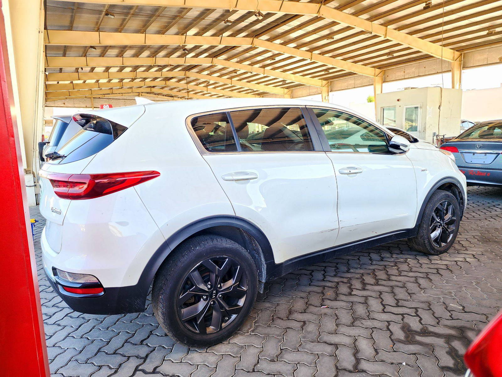 2022 KIA SPORTAGE — 181406 Miles — Lot N7008203 — Souq - Marhaba Auctions Used Cars - Image 3