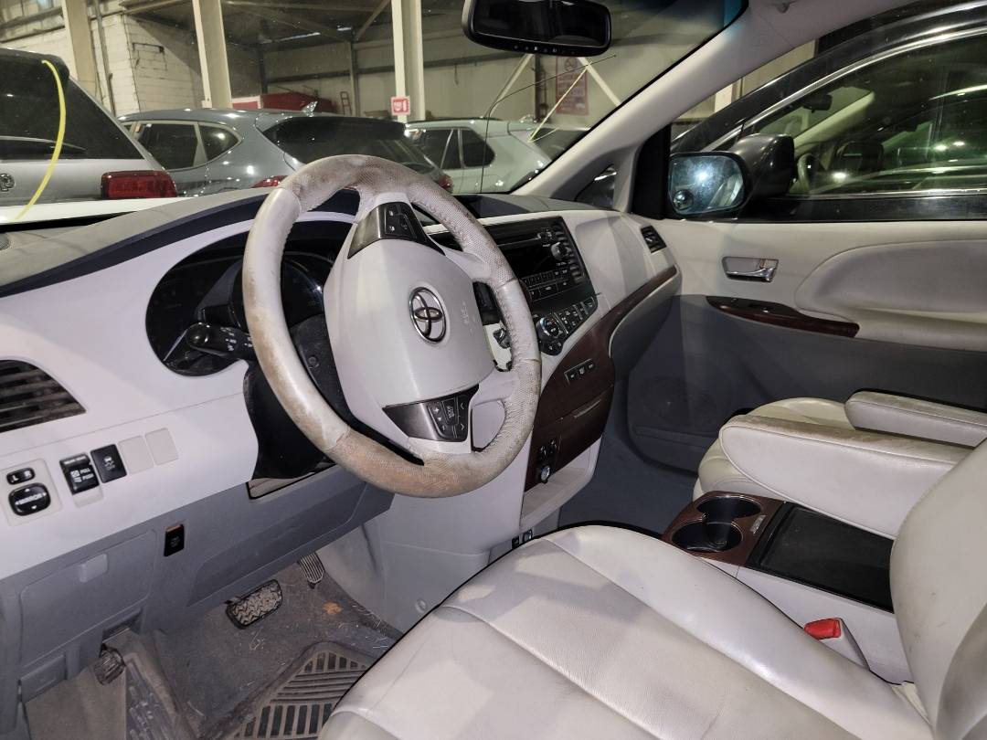 2012 TOYOTA SIENNA — 157695 Miles — Lot 62199053 - Marhaba Auctions Used Cars - Image 5