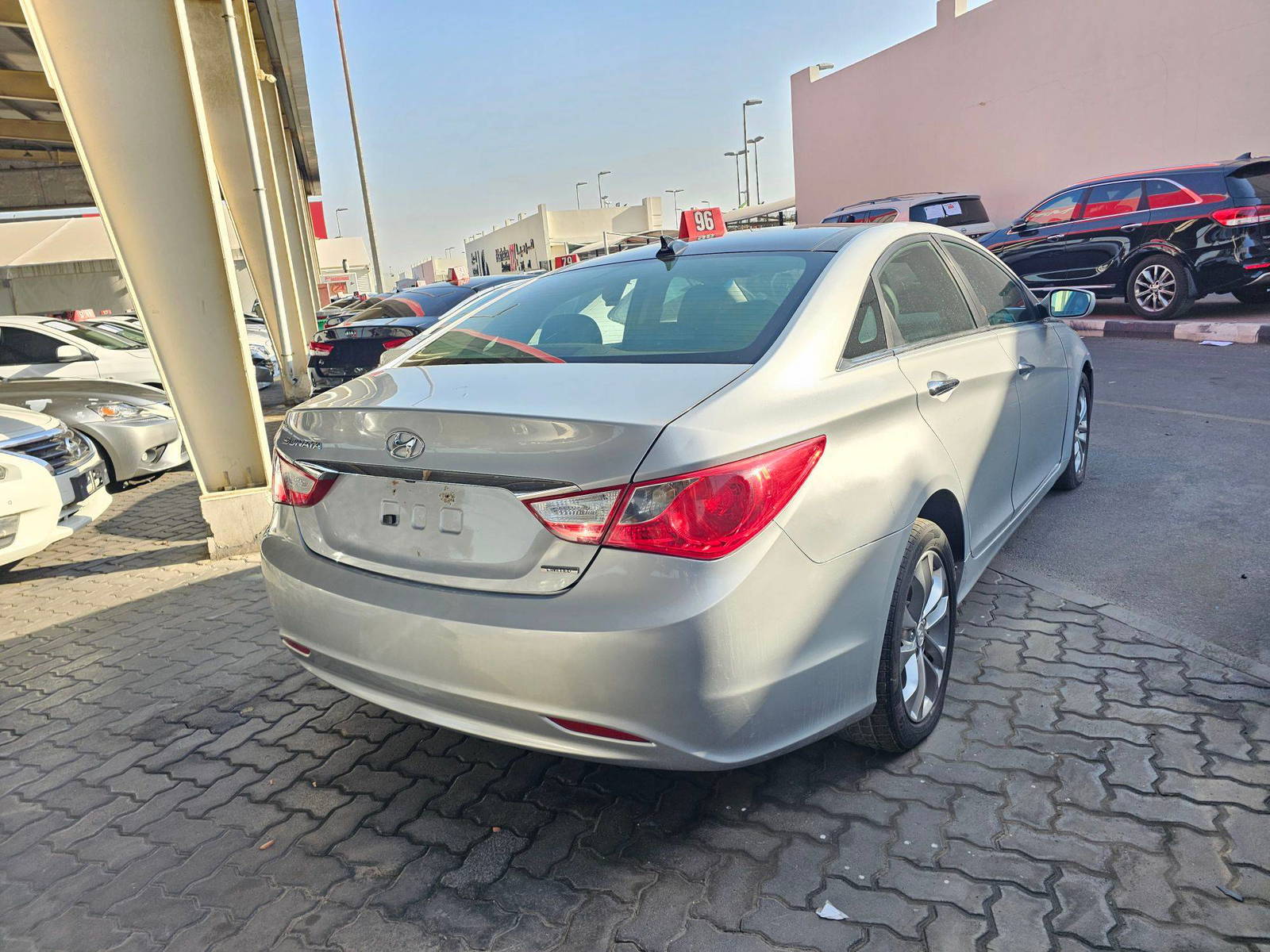 2012 HYUNDAI SONATA — 149427 KM — Lot 4AC5CH438209 — Souq - Marhaba Auctions Used Cars - Image 5