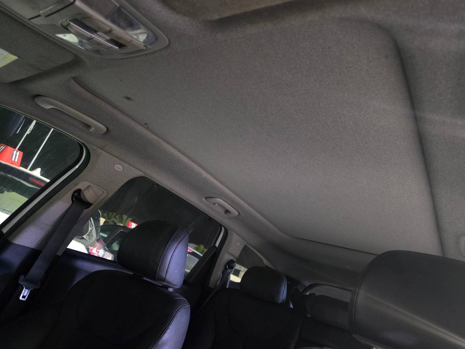 HYUNDAI SANTA FE LIMITED 2019 - Marhaba Auction Used Cars - Image 10