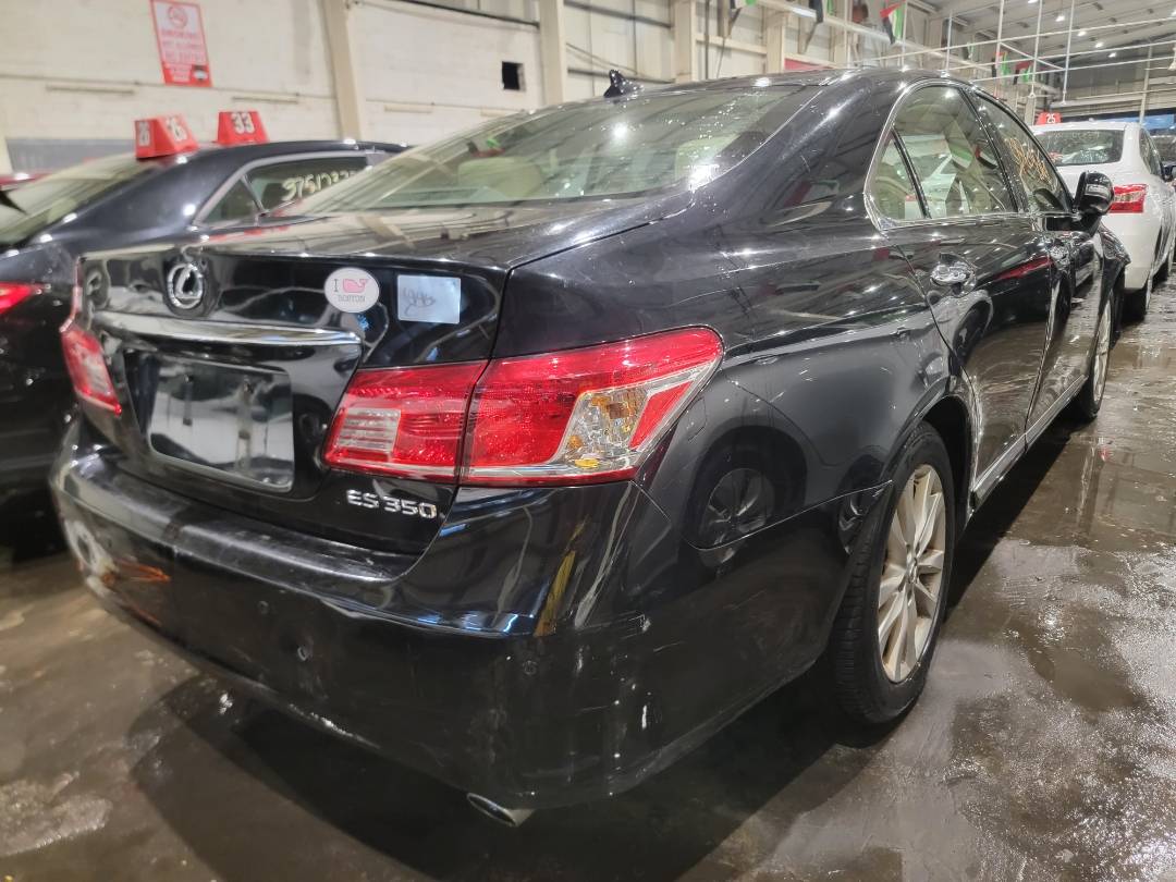 2011 LEXUS ES 350 — 140851 Miles — Lot 38209764 - Marhaba Auctions Used Cars - Image 4