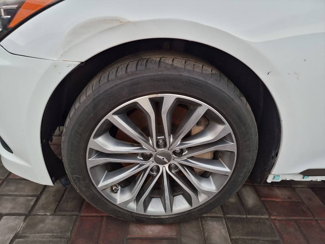 2015 HYUNDAI GENESIS — 172397 Miles — Lot FU082861 — Ind. 12 - Marhaba Auctions Used Cars - Image 12