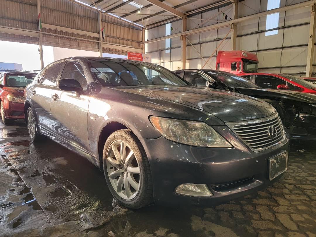 2007 LEXUS LS 460 — 183168 KM — Lot 5000507 — Main - Marhaba Auctions Used Cars - Image 4