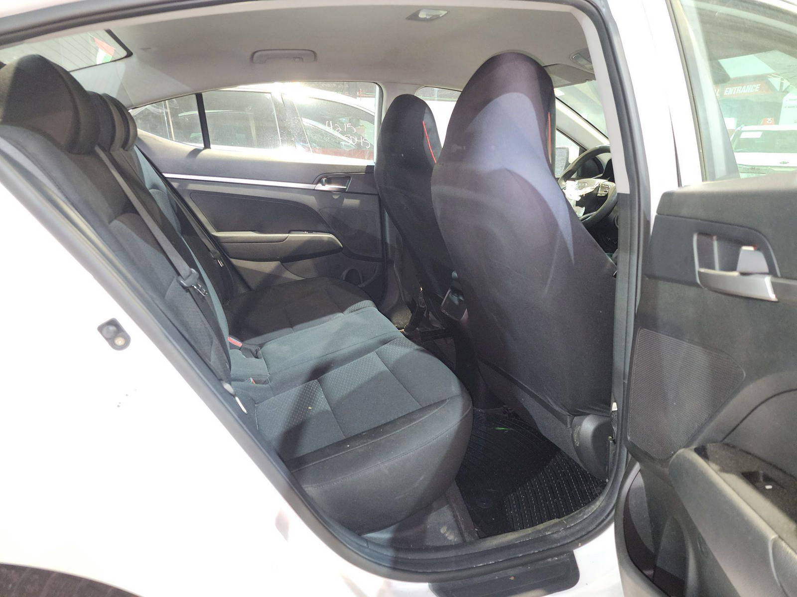 2020 HYUNDAI ELANTRA — 98723 KM — Lot LU074142 — Al Quoz - Marhaba Auctions Used Cars - Image 7