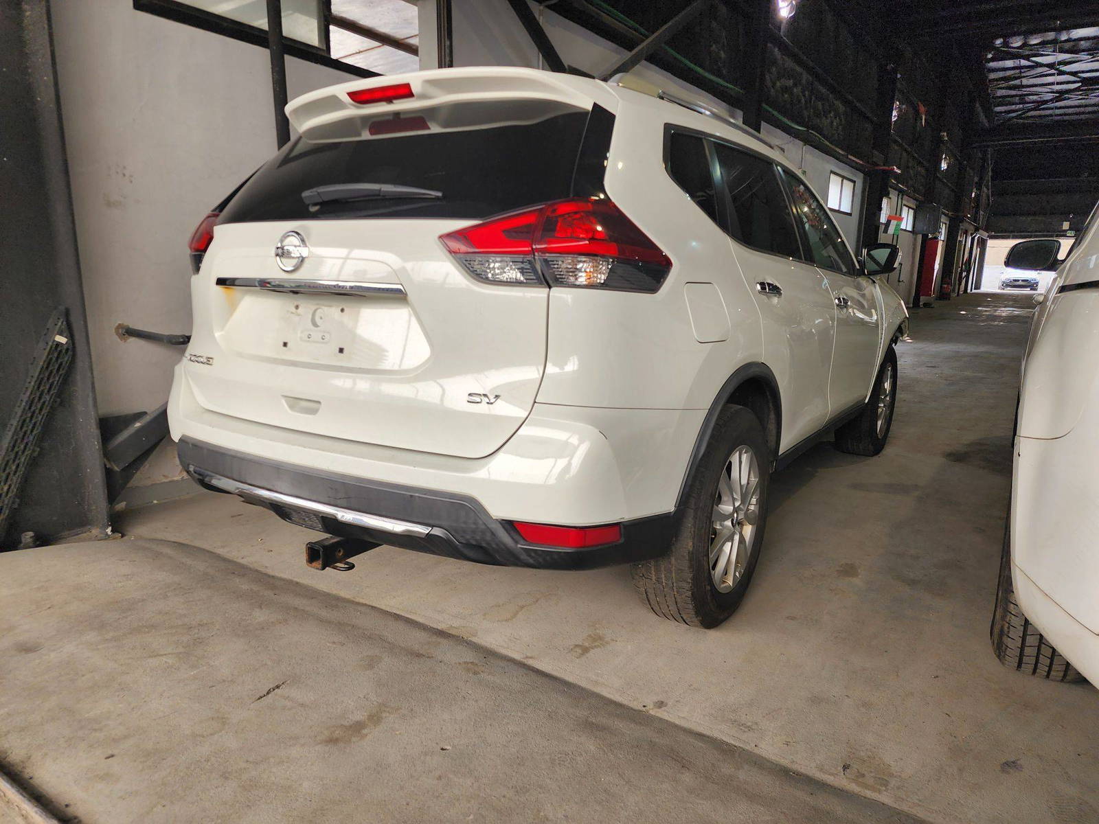 2018 NISSAN ROGUE — 177965 Miles — Lot 2MT9JP567800 — Al Quoz - Marhaba Auctions Used Cars - Image 5