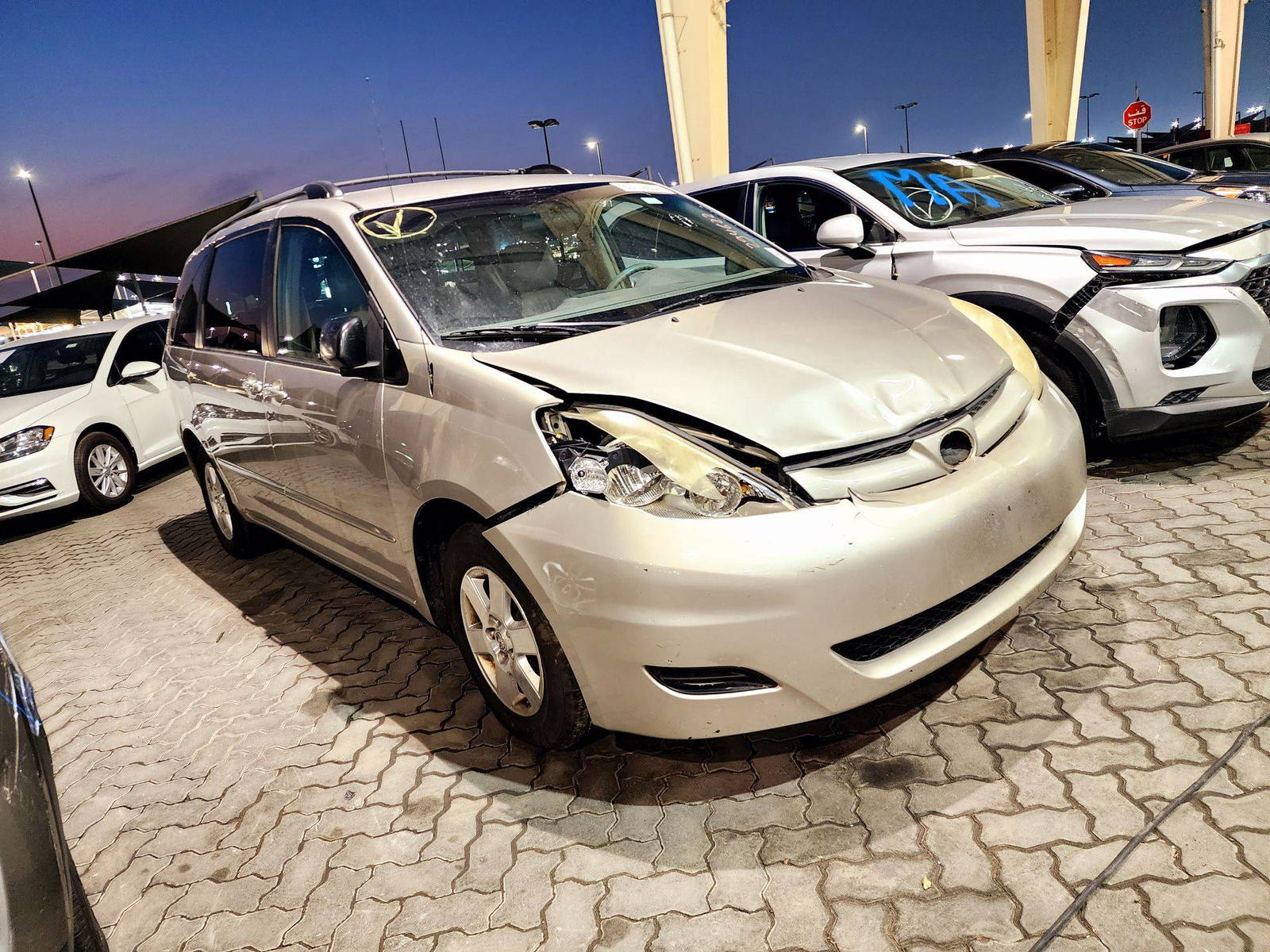 2010 TOYOTA SIENNA — 205365 Miles — Lot 82159804 — Souq - Marhaba Auctions Used Cars - Image 4