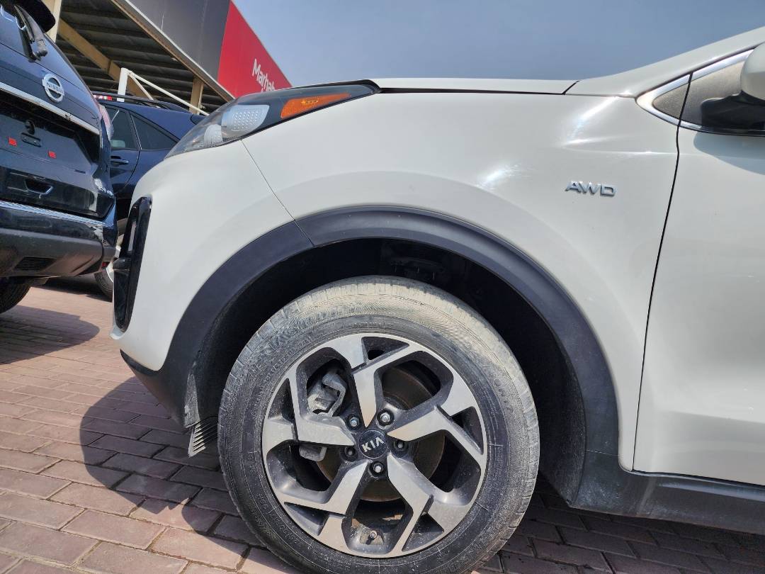 2020 KIA SPORTAGE — 90560 Miles — Lot 40335284 — Souq - Marhaba Auctions Used Cars - Image 11