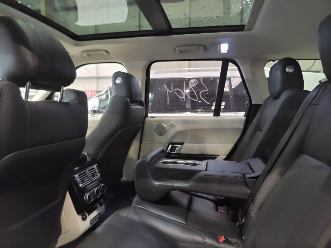 2013 LAND ROVER RANGE ROVER — 121289 Miles — Lot 40563864 — Main - Marhaba Auctions Used Cars - Image 7