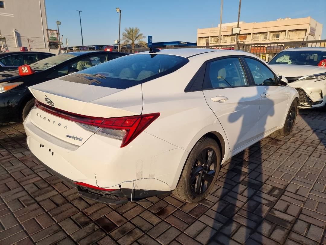 2021 HYUNDAI ELANTRA — 32208 Miles — Lot 44688264 — Souq - Marhaba Auctions Used Cars - Image 3
