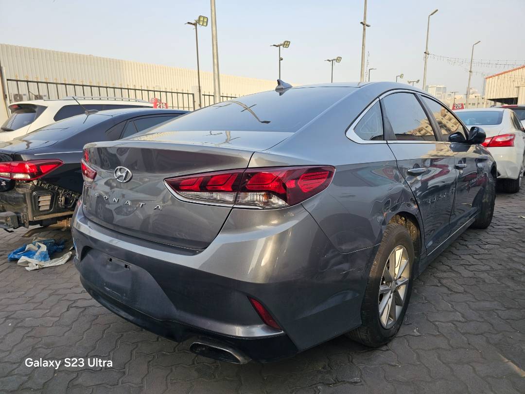 2018 HYUNDAI SONATA — 186735 Miles — Lot 2346864 — Main - Marhaba Auctions Used Cars - Image 3